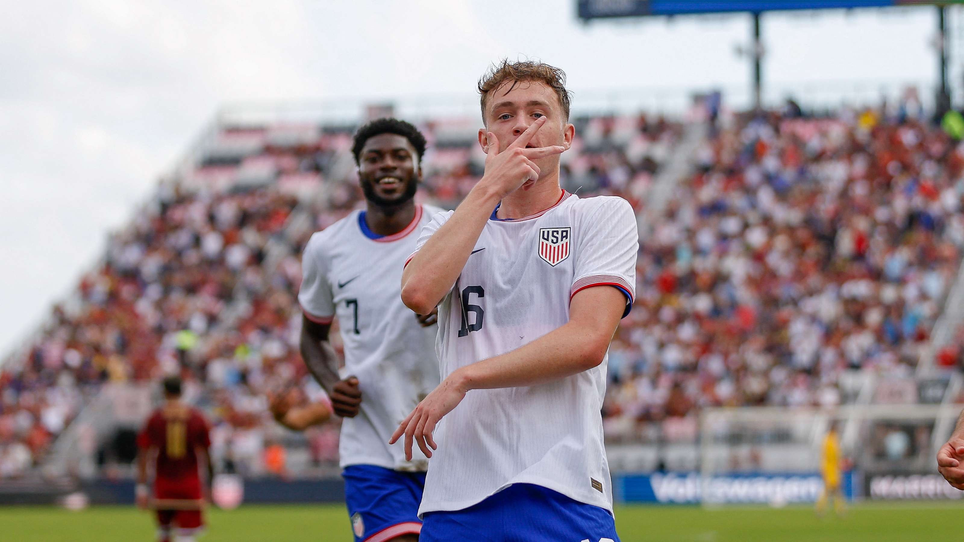 赛事背景与 赛事背景与