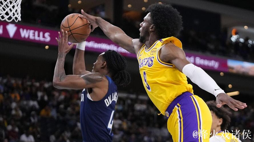 季前赛-詹眉缺阵湖人负森林狼 布朗尼全场6中1 季前赛-詹眉缺阵湖人负森林狼 布朗尼全场6中1